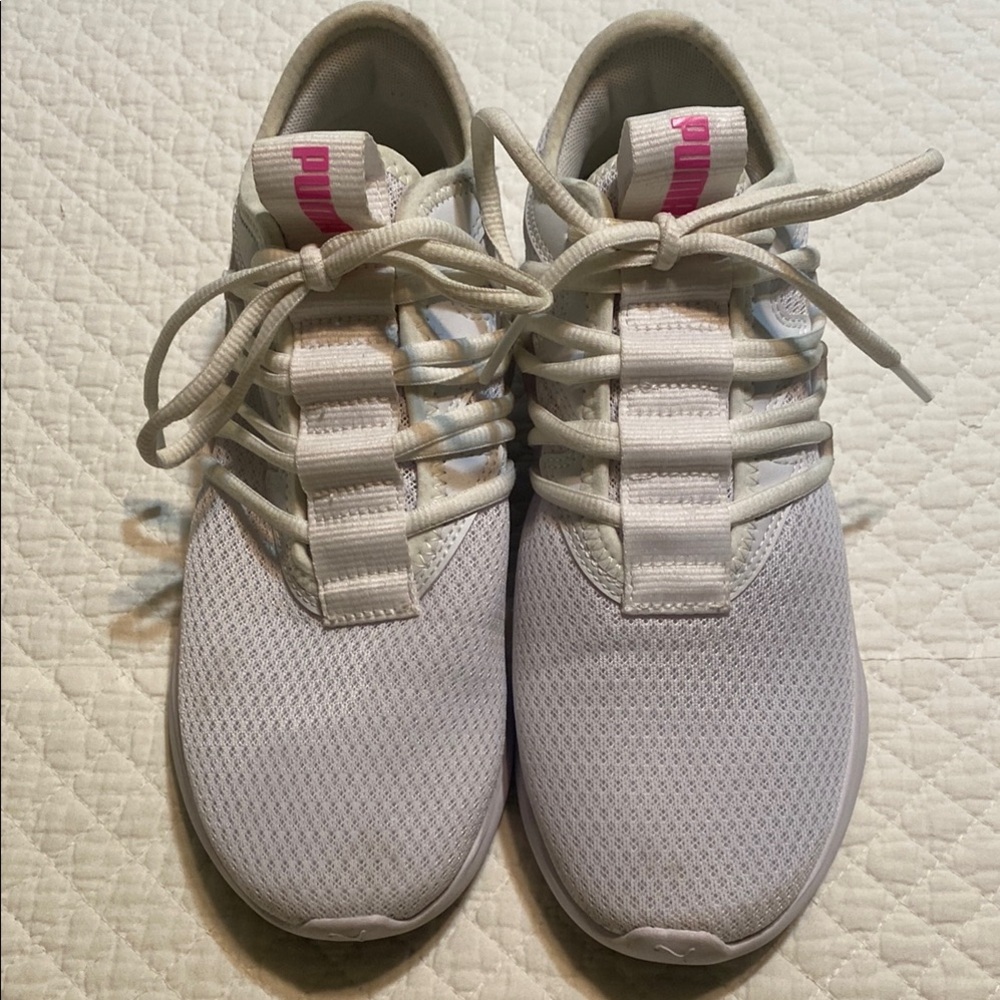 Puma White Sneakers with pink lettering womens size 7
